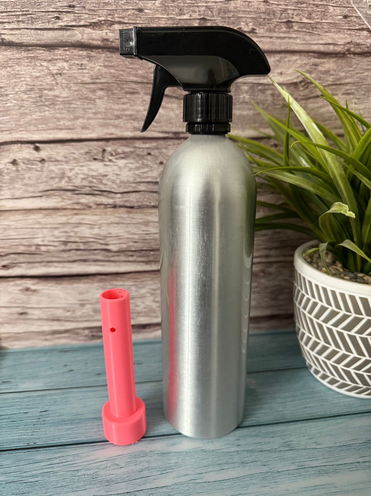 3D Printed HOGG Spray Bottle Turner Attachment
