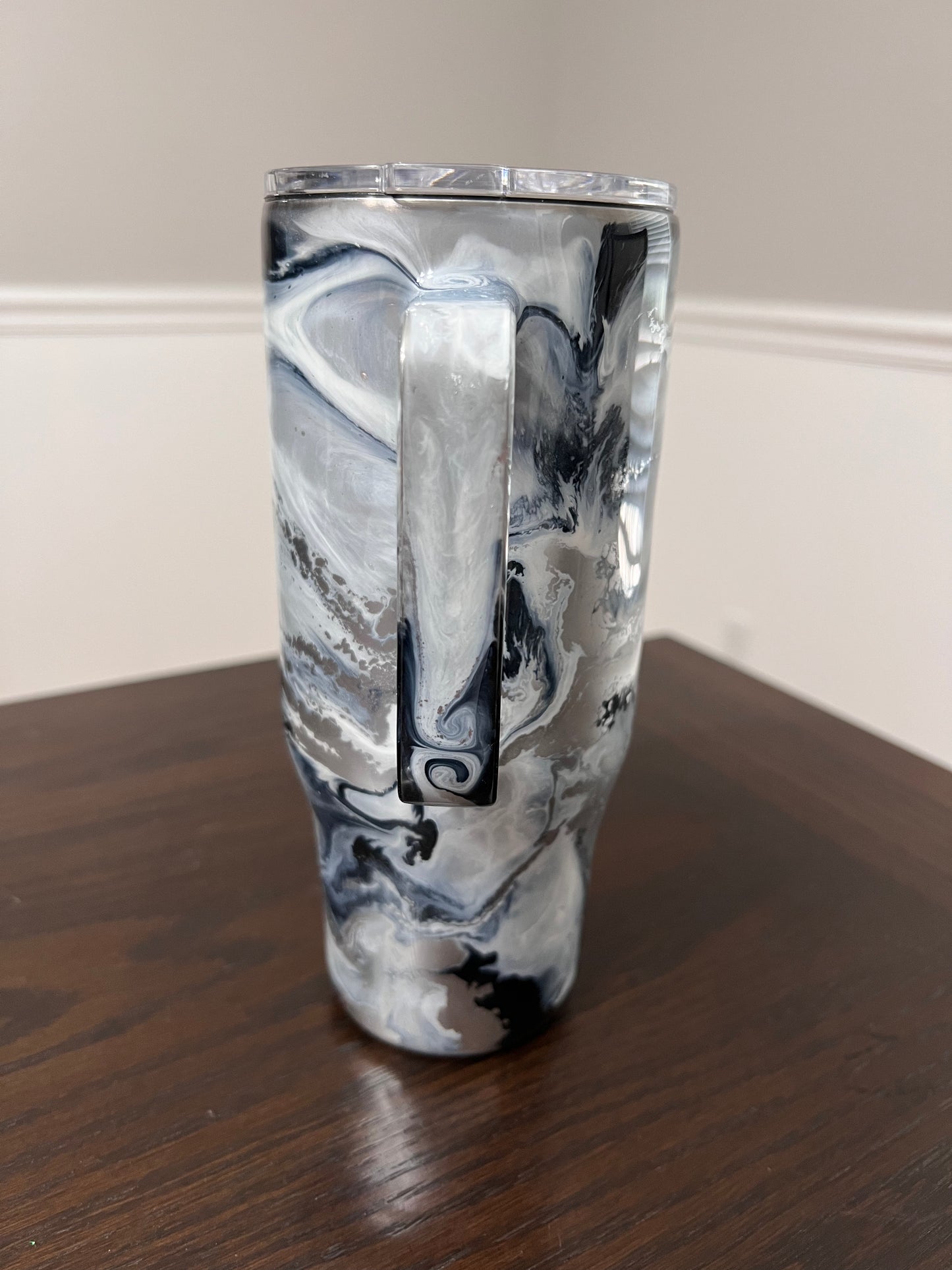 Smoky Marble 24oz Modern Curve Hoggdle Tumbler-Pre Made RTS