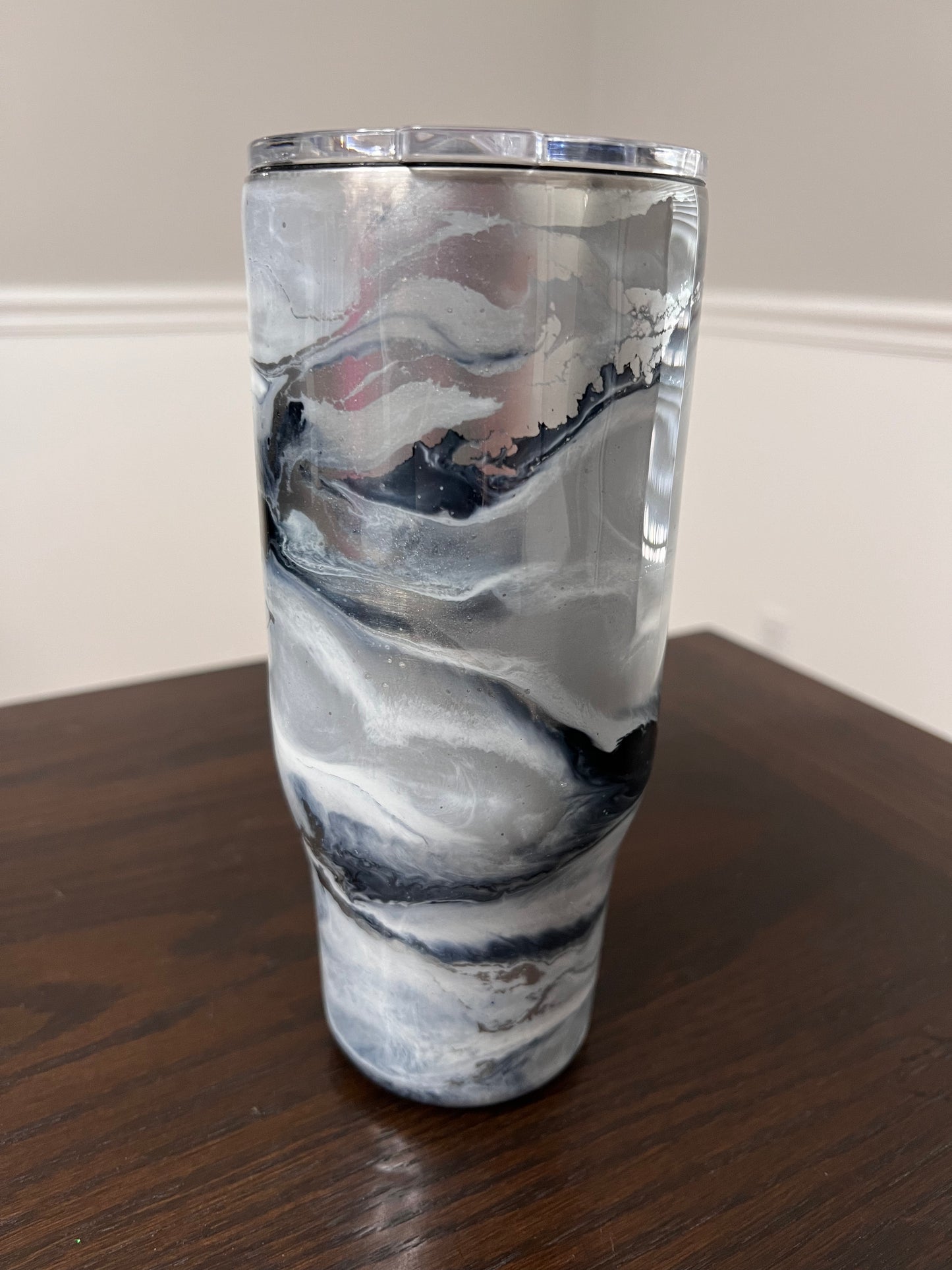 Smoky Marble 24oz Modern Curve Hoggdle Tumbler-Pre Made RTS